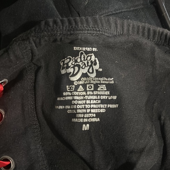 Sleeveless Lace Up Tank - Picture 3 of 4